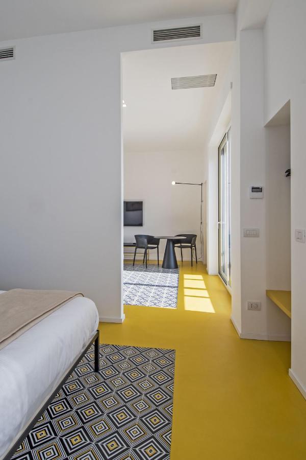 Toraldo Suites - Dimore Partenopee Napels Buitenkant foto